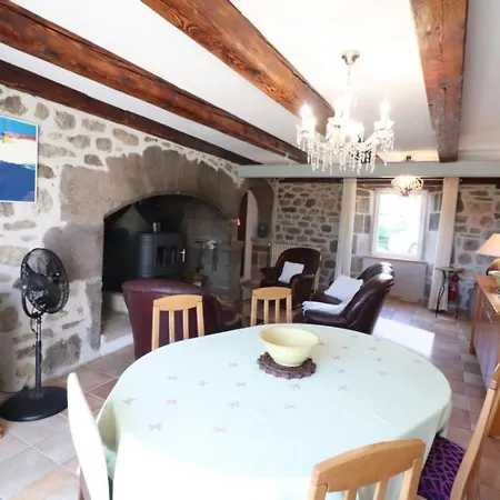 Maison De Charme Avec Terrasse Et Sauna, Au Coeur Du Parc Naturel Des Volcans D'auvergne - Fr-1-742-361 * Riom-ès-Montagne
