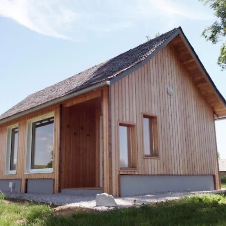 Maison De Charme Avec Terrasse Et Sauna, Au Coeur Du Parc Naturel Des Volcans D'auvergne - Fr-1-742-361 度假居
