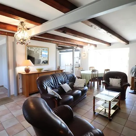 度假居 Maison De Charme Avec Terrasse Et Sauna, Au Coeur Du Parc Naturel Des Volcans D'auvergne - Fr-1-742-361 *