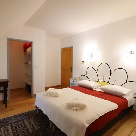 Maison De Charme Avec Terrasse Et Sauna, Au Coeur Du Parc Naturel Des Volcans D'auvergne - Fr-1-742-361 度假居 *